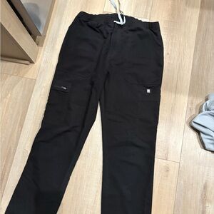 Figs Men's Dark Cargo Pants